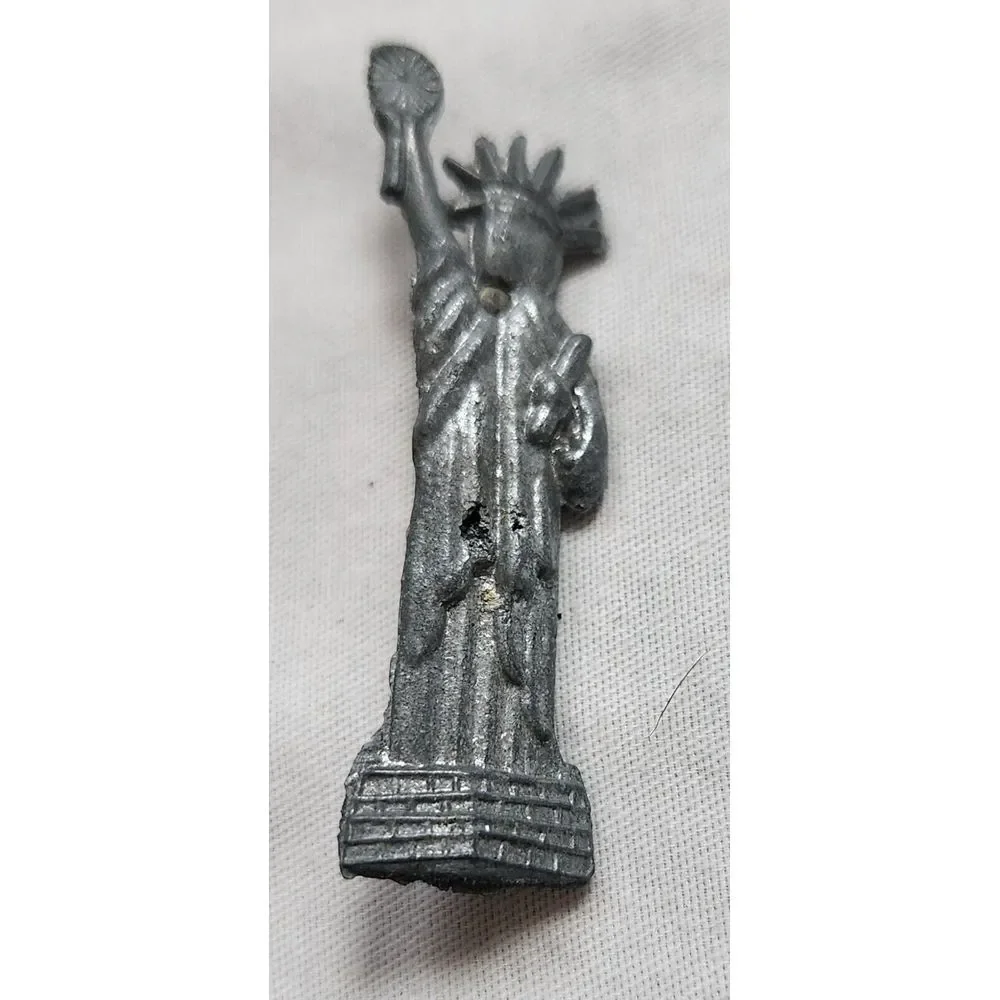 Early Figural STATUE OF LIBERTY 2